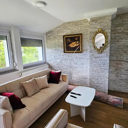 Apartma Forest Hill Grize