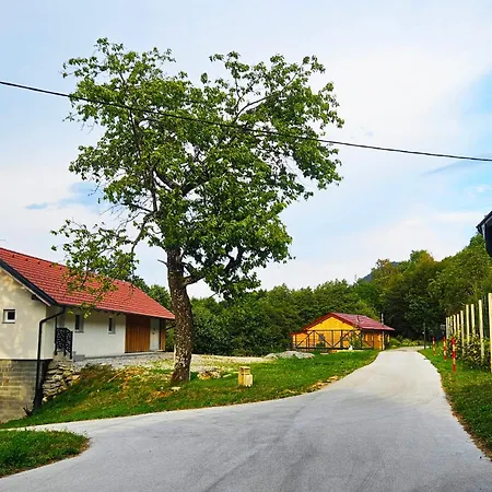 Forest Hill Apartma *